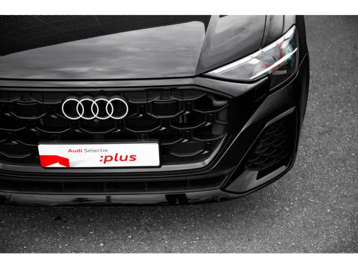 Audi Q8 55 TFSI e quattro Pro Line S | Panoramadak | 4WS | Trekhaak | Head-up | Tour | ActivLease financial lease