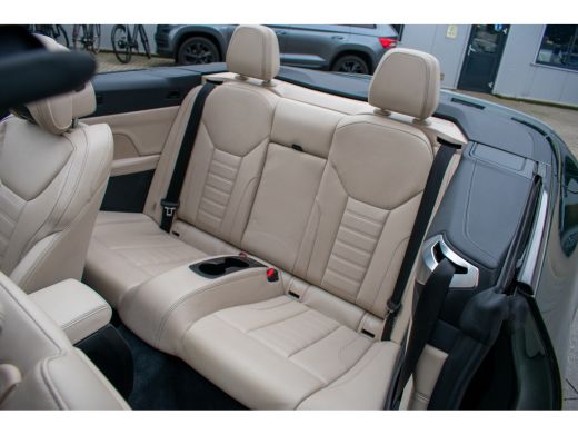 BMW 4 Serie Cabrio 430i High Executive -M Sport-Head up-Keyless-Nekverw.-19"-ACC- ActivLease financial lease