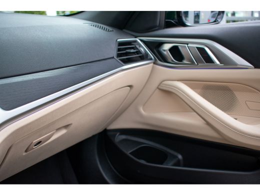 BMW 4 Serie Cabrio 430i High Executive -M Sport-Head up-Keyless-Nekverw.-19"-ACC- ActivLease financial lease