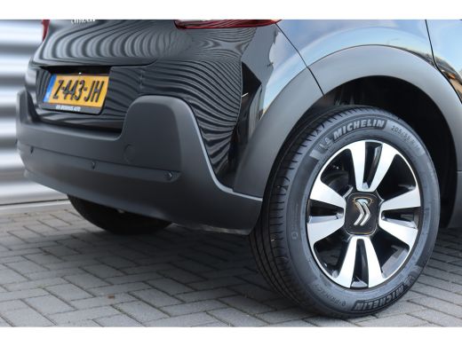 Citroën C3 Citroën 1.2 PURETECH 83PK 5-DRS SHINE BUSINESS / NAVI / CLIMA / LED / PDC / 16" LMV / KEYLESS / W... ActivLease financial lease