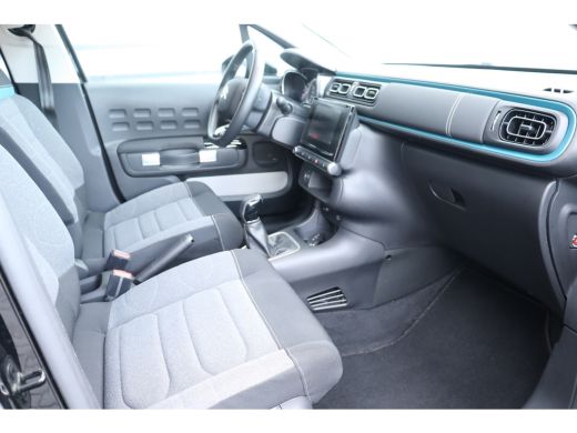 Citroën C3 Citroën 1.2 PURETECH 83PK 5-DRS SHINE BUSINESS / NAVI / CLIMA / LED / PDC / 16" LMV / KEYLESS / W... ActivLease financial lease