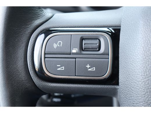 Citroën C3 Citroën 1.2 PURETECH 83PK 5-DRS SHINE BUSINESS / NAVI / CLIMA / LED / PDC / 16" LMV / KEYLESS / W... ActivLease financial lease
