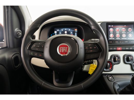 Fiat Panda 1.0 Hybrid Pandina | Parkeersensoren | Apple Carplay & Android Auto | Airco | Cruise Controle | ActivLease financial lease
