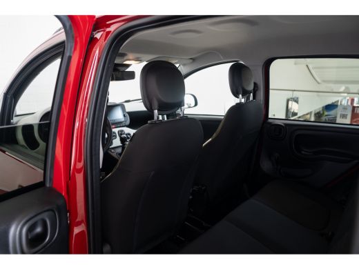 Fiat Panda 1.0 Hybrid Pandina | Parkeersensoren | Apple Carplay & Android Auto | Airco | Cruise Controle | ActivLease financial lease