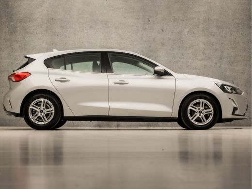 Ford Focus 1.0 EcoBoost Sport (APPLE CARPLAY, GROOT NAVI, CLIMATE, CRUISE, LED KOPLAMPEN, SPORTSTOELEN, LM V... ActivLease financial lease
