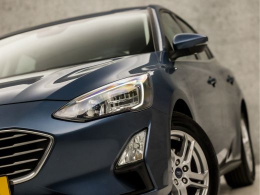 Ford Focus 1.0 EcoBoost Sport (APPLE CARPLAY, GROOT NAVI, CRUISE, SPORTSTOELEN, LANE ASSIST, PARKEERSENSOREN... ActivLease financial lease