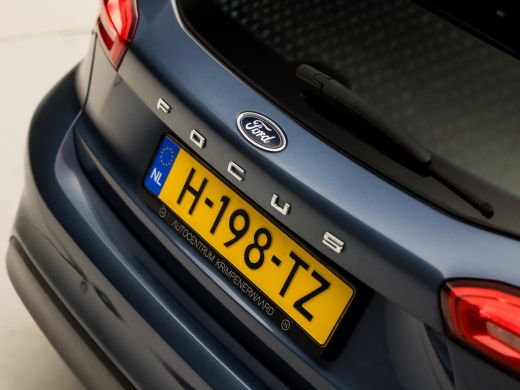 Ford Focus 1.0 EcoBoost Sport (APPLE CARPLAY, GROOT NAVI, CRUISE, SPORTSTOELEN, LANE ASSIST, PARKEERSENSOREN... ActivLease financial lease