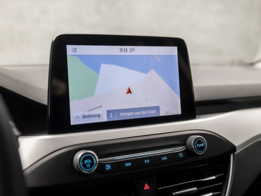 Ford Focus 1.0 EcoBoost Sport (APPLE CARPLAY, GROOT NAVI, CRUISE, SPORTSTOELEN, LANE ASSIST, PARKEERSENSOREN... ActivLease financial lease