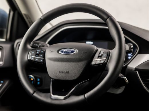 Ford Focus 1.0 EcoBoost Sport (APPLE CARPLAY, GROOT NAVI, CRUISE, SPORTSTOELEN, LANE ASSIST, PARKEERSENSOREN... ActivLease financial lease