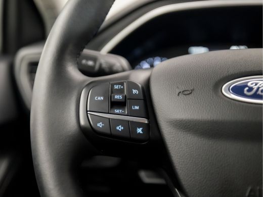 Ford Focus 1.0 EcoBoost Sport (APPLE CARPLAY, GROOT NAVI, CRUISE, SPORTSTOELEN, LANE ASSIST, PARKEERSENSOREN... ActivLease financial lease