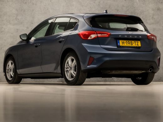 Ford Focus 1.0 EcoBoost Sport (APPLE CARPLAY, GROOT NAVI, CRUISE, SPORTSTOELEN, LANE ASSIST, PARKEERSENSOREN... ActivLease financial lease