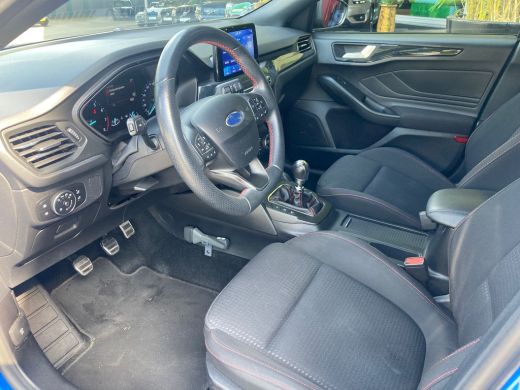 Ford Focus 1.0 EcoBoost ST Line Business Camera | Navigatie | Adaptieve Cruise | Winter Pack | ActivLease financial lease