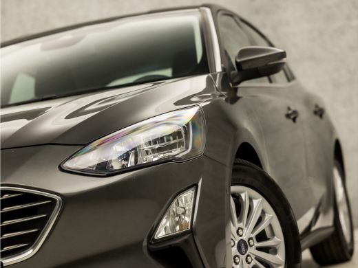 Ford Focus 1.0 EcoBoost Titanium Sport (APPLE CARPLAY, GROOT NAVI, CLIMATE, CAMERA, KEYLESS, LM VELGEN, SPOR... ActivLease financial lease