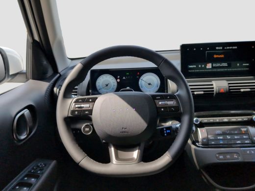 Hyundai Inster Evolve Sky Plus 49 kWh | Pano | Warmtepomp | Direct Leverbaar! | 360 camera ActivLease financial lease