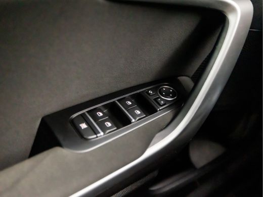 Kia Ceed Sportswagon 1.0 T-GDi Sport (APPLE CARPLAY, GROOT NAVI, CAMERA, SPORTSTOELEN, LANE ASSIST, LED KOPLAMPEN, NIE... ActivLease financial lease