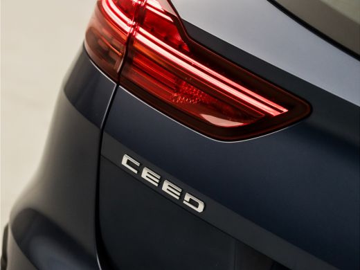 Kia Ceed Sportswagon 1.0 T-GDi Sport (APPLE CARPLAY, GROOT NAVI, CAMERA, SPORTSTOELEN, LANE ASSIST, LED KOPLAMPEN, NIE... ActivLease financial lease