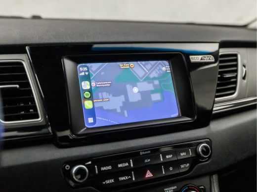 Kia Niro 1.6 GDi Hybrid DynamicLine 142Pk Automaat (APPLE CARPLAY, NAVIGATIE, LEDER, CAMERA, SPORTSTOELEN,... ActivLease financial lease