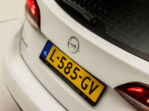 Opel Astra Sports Tourer 1.2 Sport (APPLE CARPLAY, NAVIGATIE, CRUISE, CAMERA, SPORTSTOELEN, PARKEERSENSOREN,... ActivLease financial lease
