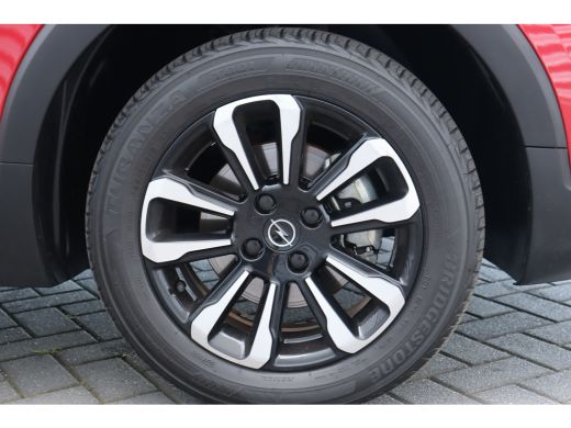 Opel Crossland 1.2 TURBO 110PK ELEGANCE LEVEL 4 / NAVI / LEDER / CLIMA / AGR / 16" LMV / CAMERA / FULL-LED / 1E ... ActivLease financial lease