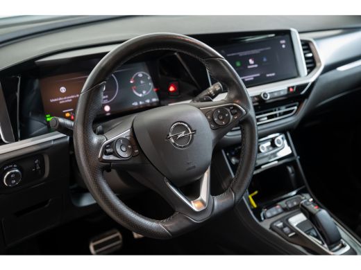 Opel Grandland 1.6 Turbo Plug-In Hybrid 4x4 GSe | Rondom Camera | Stoel en Stuurverwarming | AGR Stoelen | Keyle... ActivLease financial lease