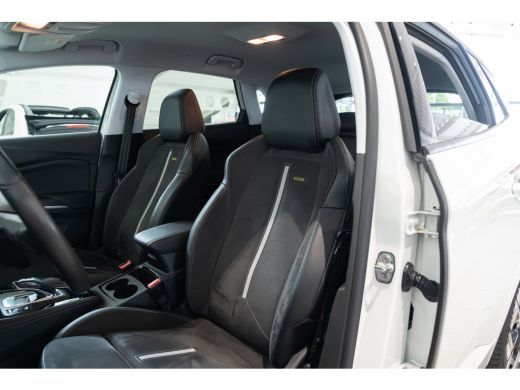 Opel Grandland 1.6 Turbo Plug-In Hybrid 4x4 GSe | Rondom Camera | Stoel en Stuurverwarming | AGR Stoelen | Keyle... ActivLease financial lease