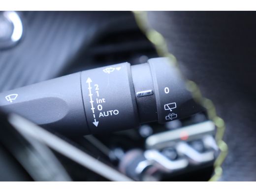 Peugeot 208 1.2 PURETECH 100PK GT PACK / NAVI / LEDER / CLIMA / PDC / 17" LMV / CAMERA / KEYLESS / FULL-LED /... ActivLease financial lease