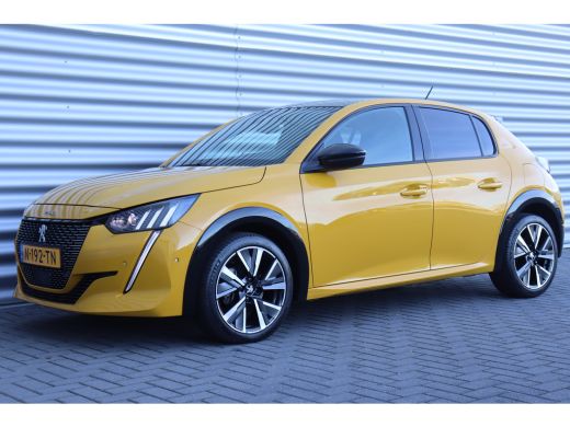 Peugeot 208 1.2 PURETECH 100PK GT PACK / NAVI / LEDER / CLIMA / PDC / 17" LMV / CAMERA / KEYLESS / FULL-LED /... ActivLease financial lease