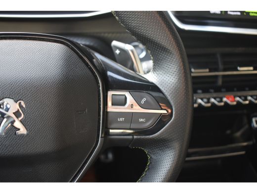 Peugeot 208 1.2 PureTech GT-Line 100pk Automaat | Panoramadak | Adaptive Cruise | Stoelverwarming | Dodehoek-... ActivLease financial lease