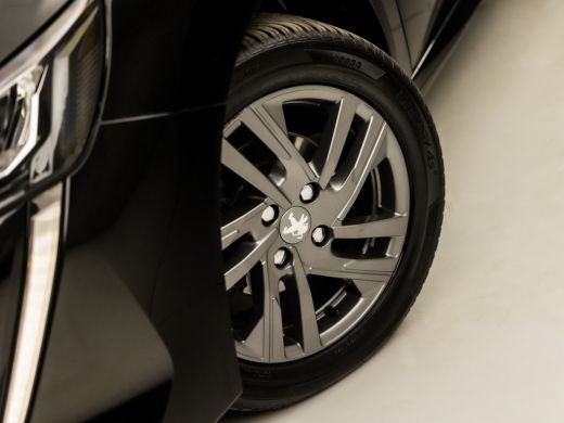 Peugeot 208 1.2 PureTech Sport (APPLE ARPLAY, GROOT NAVI, PARKEERSENSOREN, SPORTSTOELEN, LED KOPLAMPEN, LANE ... ActivLease financial lease