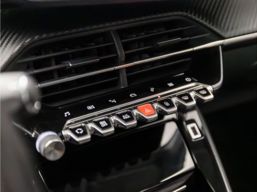 Peugeot 208 1.2 PureTech Sport (VIRTUAL COCKPIT, LEDER, APPLE CARPLAY, GROOT NAVI, GETINT GLAS, LM VELGEN, SP... ActivLease financial lease