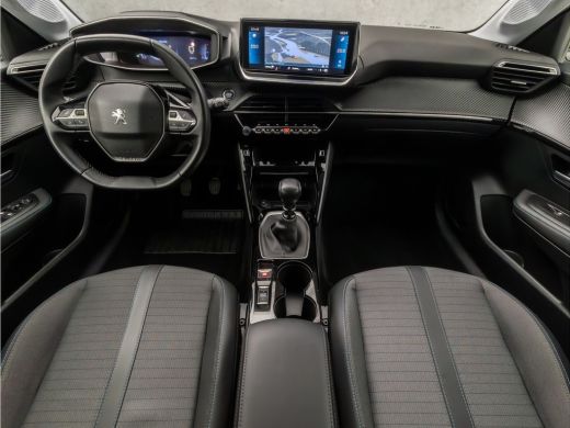 Peugeot 208 1.2 PureTech Sport (VIRTUAL COCKPIT, LEDER, APPLE CARPLAY, GROOT NAVI, GETINT GLAS, LM VELGEN, SP... ActivLease financial lease