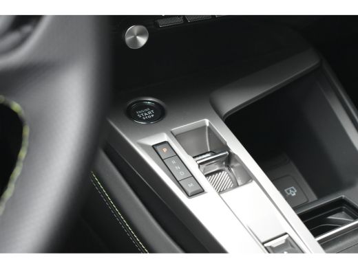 Peugeot 408 1.2 Hybrid 136 e-DCS6 GT | Achteruitrijcamera | Apple Carplay/Android Auto | Cruise control adapt... ActivLease financial lease