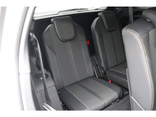 Peugeot 5008 1.2 PURETECH 130PK GT PACK AUTOMAAT | 2 stoelen op derde rij | Achterstoelen uitneembaar | Afwijk... ActivLease financial lease