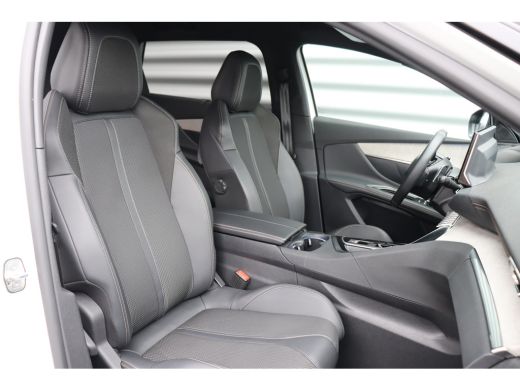 Peugeot 5008 1.2 PURETECH 130PK GT PACK AUTOMAAT | 2 stoelen op derde rij | Achterstoelen uitneembaar | Afwijk... ActivLease financial lease
