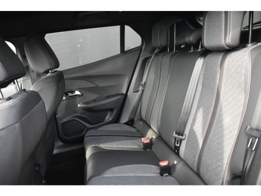 Peugeot e-2008 EV Allure 54 kWh 156pk 3 Fase | Navigatie | Adaptive Cruise | Keyless-Entry | Warmtepomp | Climat... ActivLease financial lease