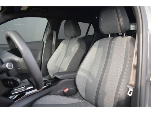 Peugeot e-2008 EV Allure 54 kWh 156pk 3 Fase | Navigatie | Adaptive Cruise | Keyless-Entry | Warmtepomp | Climat... ActivLease financial lease