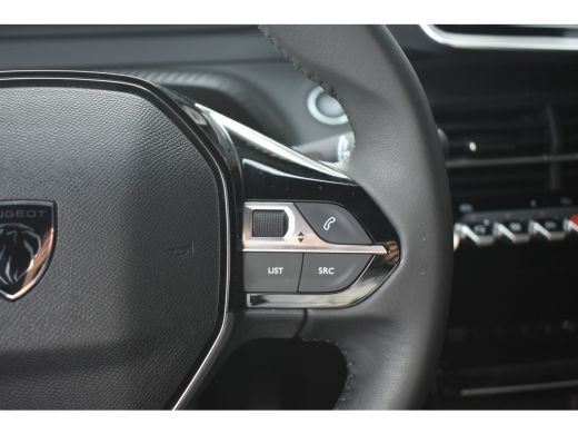 Peugeot e-2008 EV Allure 54 kWh 156pk 3 Fase | Navigatie | Adaptive Cruise | Keyless-Entry | Warmtepomp | Climat... ActivLease financial lease
