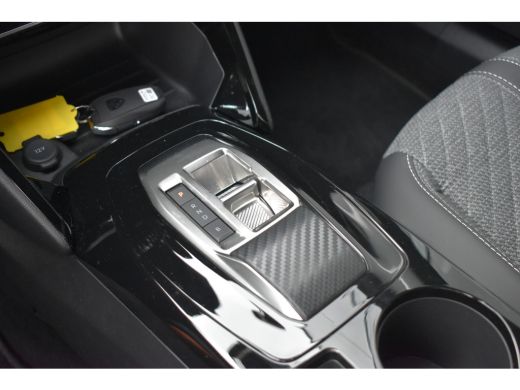 Peugeot e-2008 EV Allure 54 kWh 156pk 3 Fase | Navigatie | Adaptive Cruise | Keyless-Entry | Warmtepomp | Climat... ActivLease financial lease