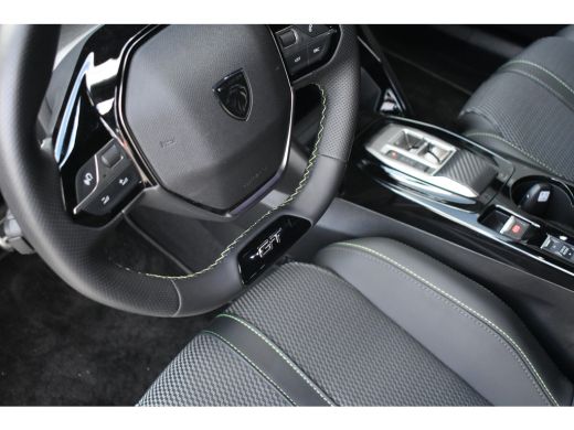 Peugeot e-2008 EV GT 54 kWh 156pk 3 Fase | Warmtepomp | Adaptive Cruise | 3D Navigatie | Sfeerverlichting | Driv... ActivLease financial lease