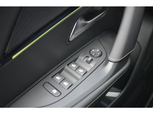 Peugeot e-2008 EV GT 54 kWh 156pk 3 Fase | Warmtepomp | Adaptive Cruise | 3D Navigatie | Sfeerverlichting | Driv... ActivLease financial lease