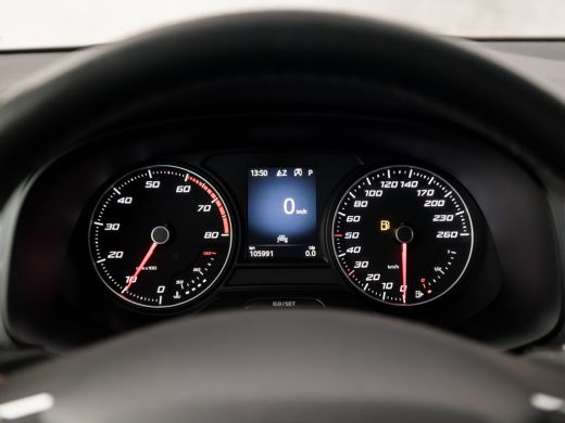 Seat Ateca 1.5 TSI Sport 150Pk Automaat (APPLE CARPLAY, GROOT NAVI, CLIMATE, CAMERA, SPORTSTOELEN, TREKHAAK,... ActivLease financial lease