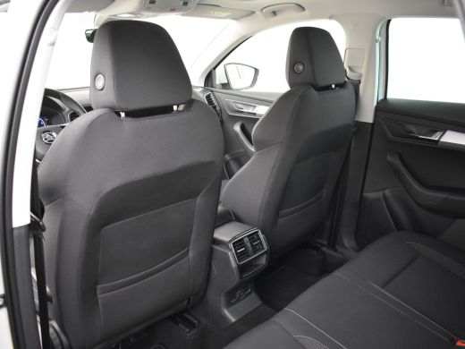 Skoda Karoq 1.5 TSI ACT Business Edition 150pk DSG/AUTO | Elektrisch glazen panorama-dak | Lichtmetalen velge... ActivLease financial lease