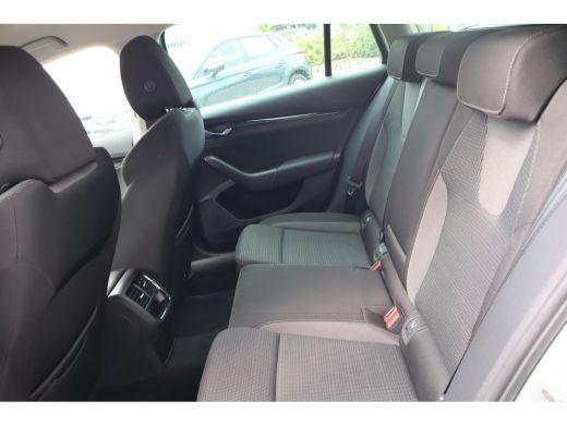 Skoda Octavia Combi 110PK 1.0 TSI Business Edition | Apple Carplay/Android Auto|telefoonintegratie premium | Cr... ActivLease financial lease