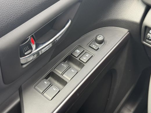 Suzuki S-Cross 1.4 Boosterjet Style Hybrid **NAVIGATIE/ TREKHAAK/ AUTOMAAT/ DODEHOEK DETECTIE/ 360 CAMERA** ActivLease financial lease