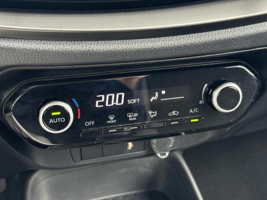 Toyota Aygo 1.0 VVT-i MT first **APPLE CARPLAY/ ADAPTIEVE CRUISE CONTROL/ LM VELGEN/ 36 MAANDEN GARANTIE** ActivLease financial lease