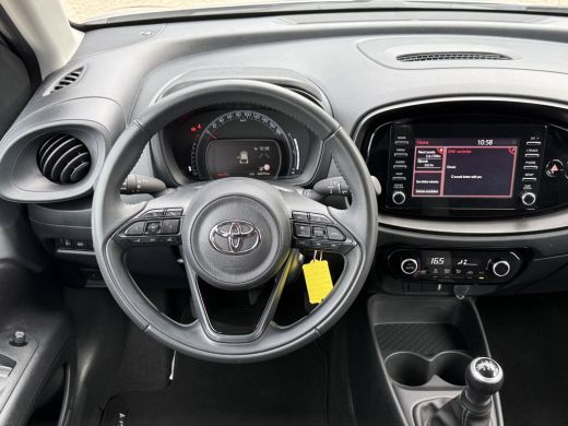 Toyota Aygo 1.0 VVT-i MT first **APPLE CARPLAY/ ADAPTIEVE CRUISE CONTROL/ LM VELGEN/ 36 MAANDEN GARANTIE** ActivLease financial lease