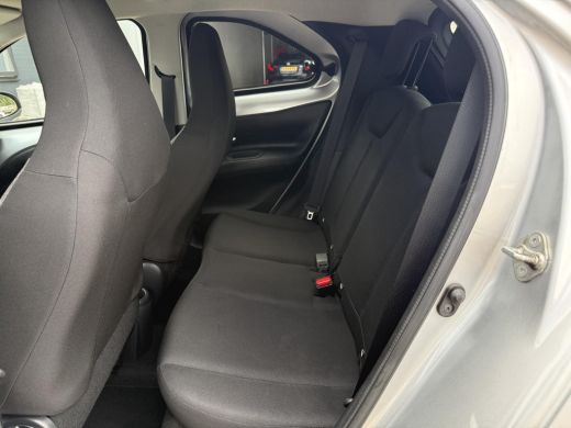 Toyota Aygo 1.0 VVT-i MT first **APPLE CARPLAY/ ADAPTIEVE CRUISE CONTROL/ LM VELGEN/ 36 MAANDEN GARANTIE** ActivLease financial lease