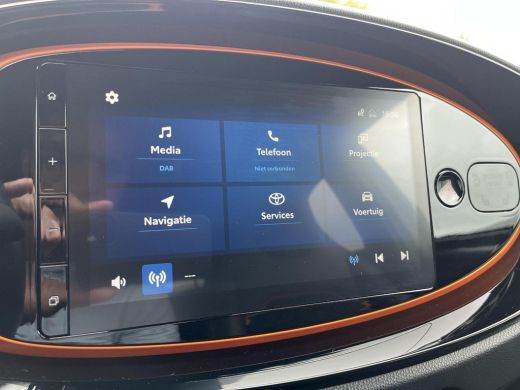 Toyota Aygo 1.0 VVT-i MT Premium | Navigatie | Apple CarPlay/Android auto | Achteruitrijcamera | Stoelverwarming ActivLease financial lease