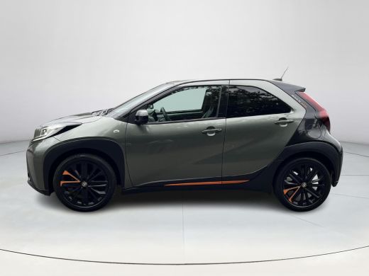 Toyota Aygo 1.0 VVT-i MT Premium | Navigatie | Apple CarPlay/Android auto | Achteruitrijcamera | Stoelverwarming ActivLease financial lease