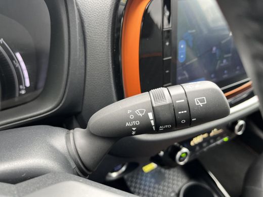 Toyota Aygo 1.0 VVT-i MT Premium | Navigatie | Apple CarPlay/Android auto | Achteruitrijcamera | Stoelverwarming ActivLease financial lease